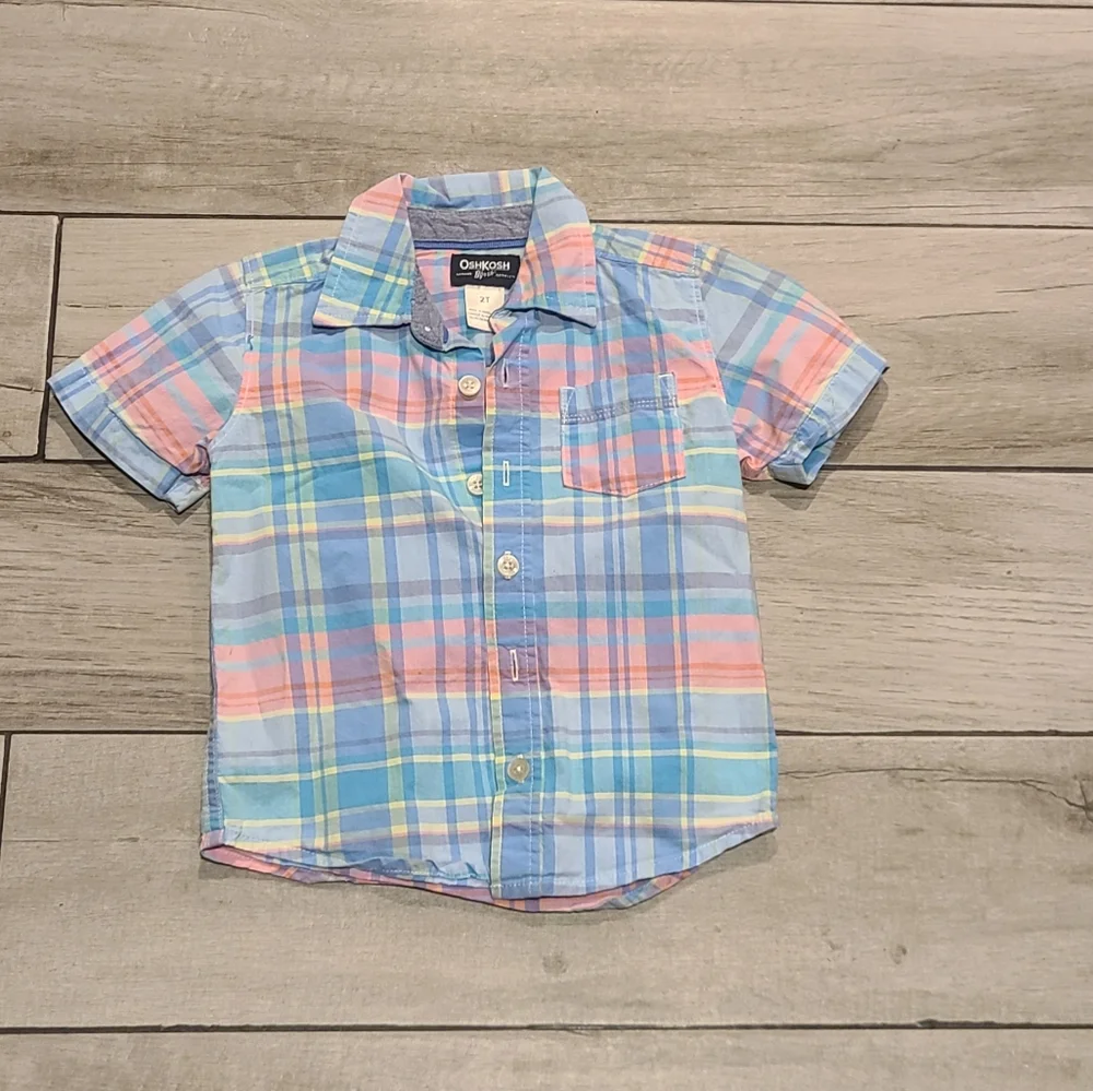 🦔 OshKosh plaid button down💫